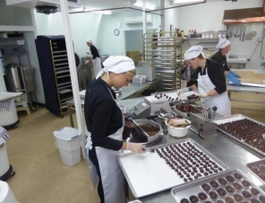 Makana Chocolates being made